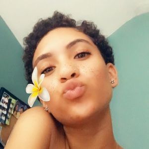 Meet your Posher, Jamie